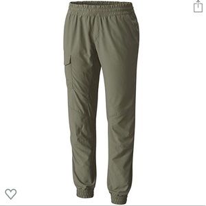 SOLD Columbia Silver Ridge Pant